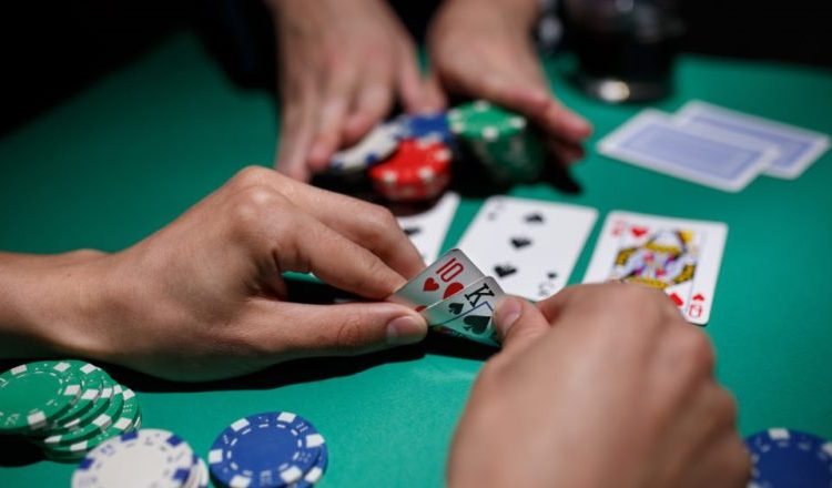 Pelajari Aturan Poker Online untuk Pemula