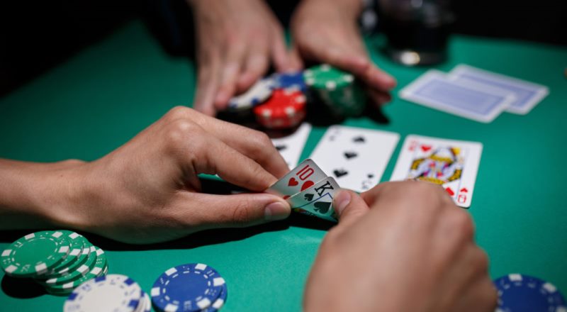 Pelajari Aturan Poker Online untuk Pemula