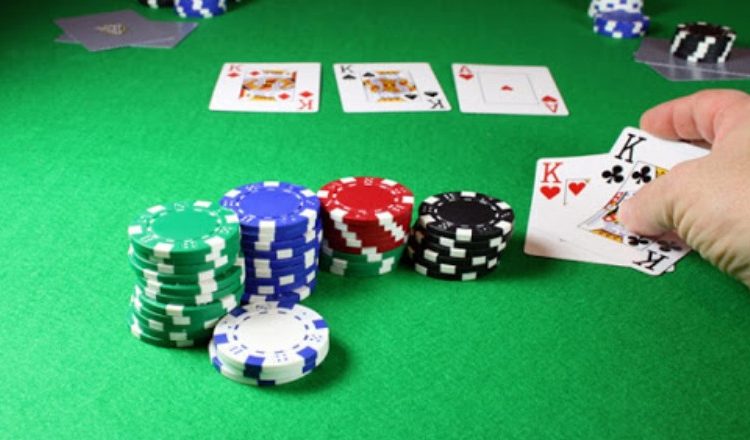 Perkaya Kemahiran Anda dalam Bermain Poker
