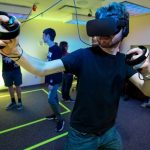 Headset Virtual Reality Terbaik untuk Game Online